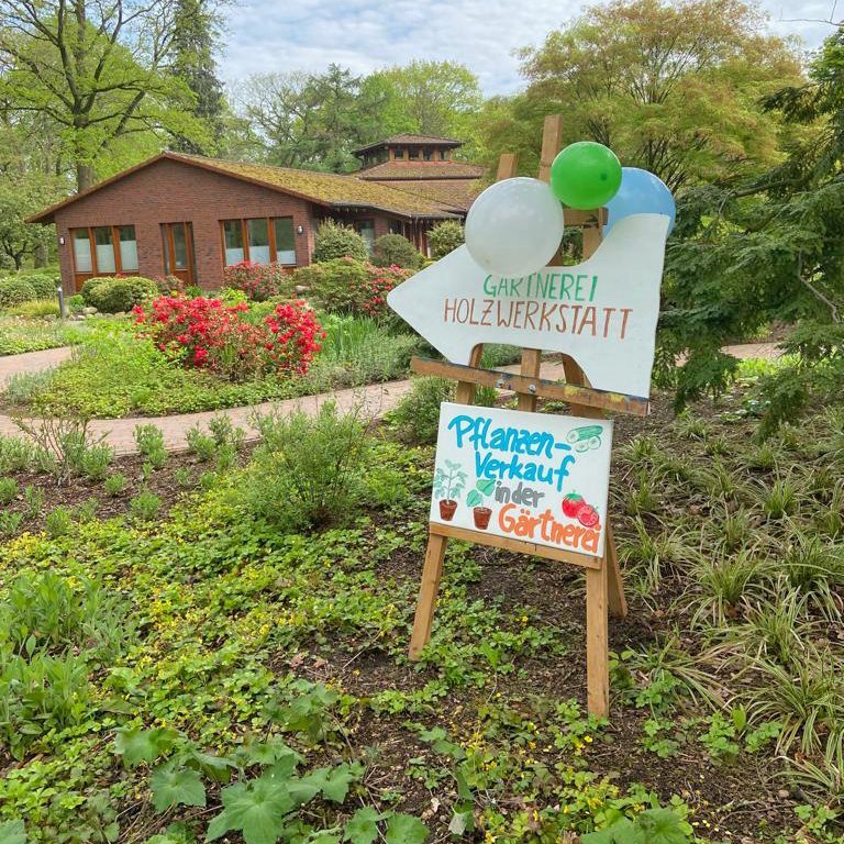 Alles geschmückt für den Tag der offenen Tür in Neerstedt. Foto: Kerstin Kempermann