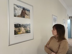 Die Ausstellung „Bittere Orangen“ ist bis zum 14. Februar im Bürgerbüro Mitte zu sehen. Foto: Stadt Oldenburg